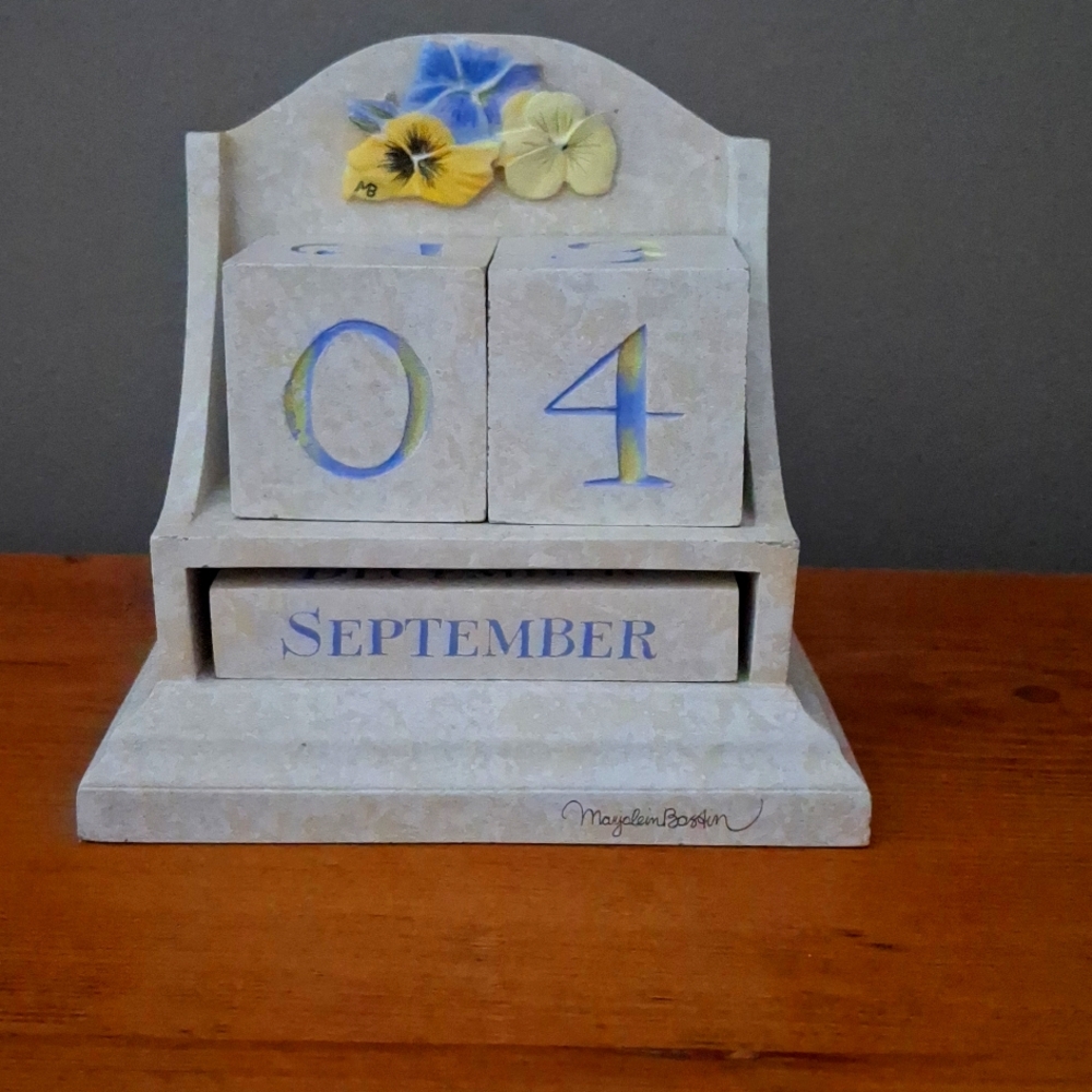 Wooden desk Calendar